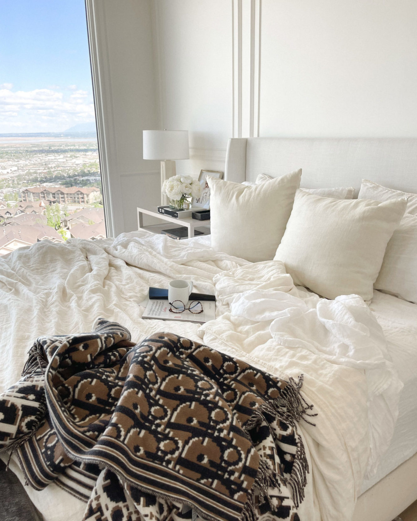 bed, bedroom, linen sheets, linen spray, cozy 
